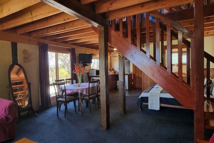 Room 13 of 89