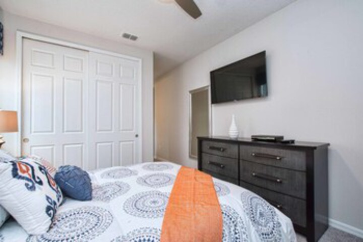 Room 35 of 49