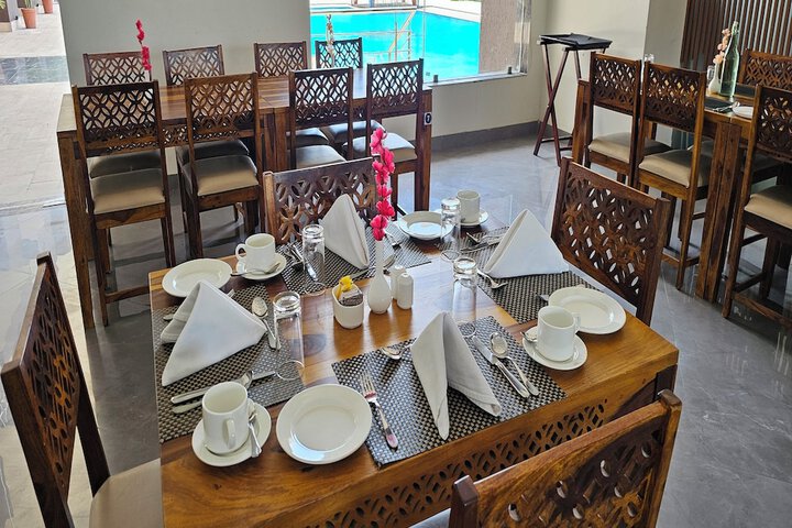 Breakfast/Coffee Service 124 of 190