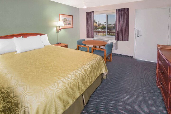 1 Double Bed Accessible