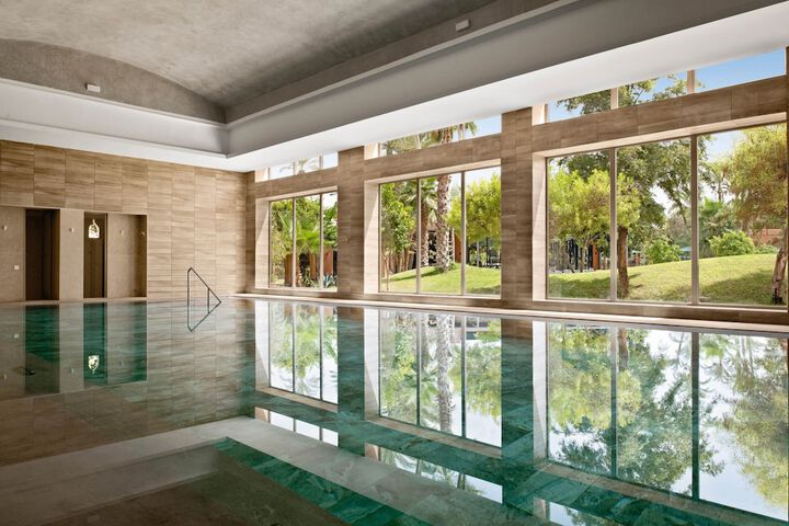 Pool Hotel