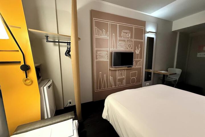 Room 20 of 82
