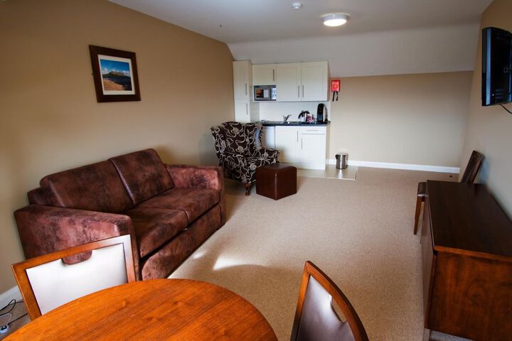 Room 16 of 49
