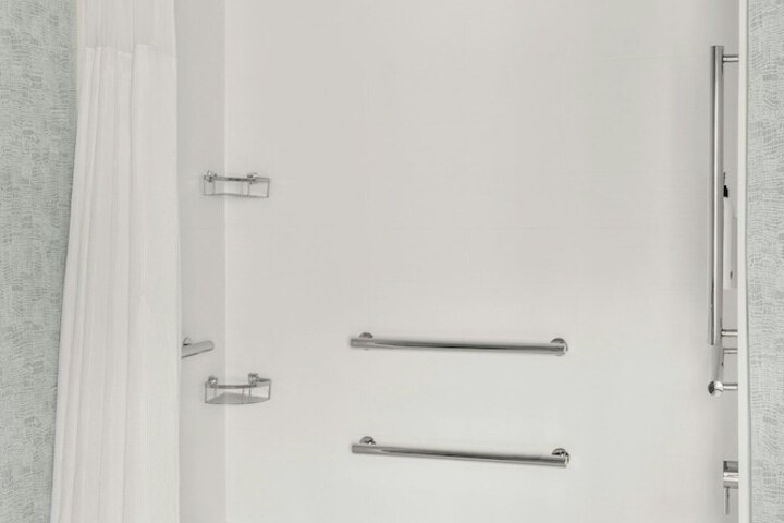 Room 10 of 21