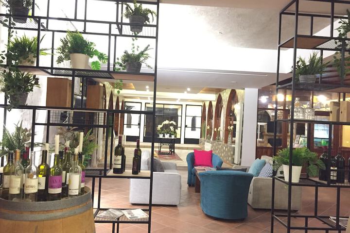 Hotel Lobby