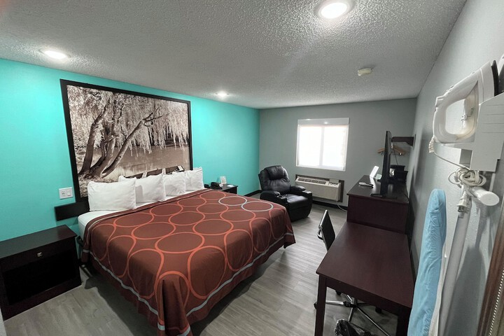 Room 7 of 35