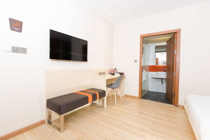 Room 44 of 61