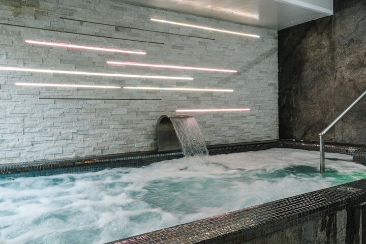 Pool 59 of 115