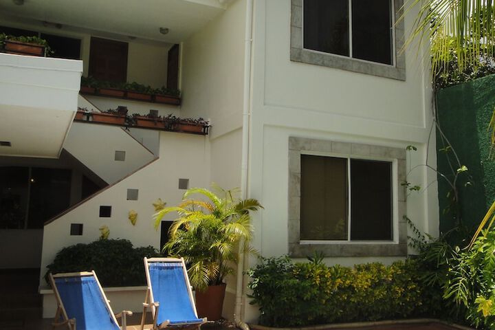 Hotel with Pool