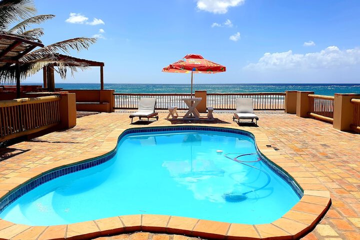 Pool 12 of 44