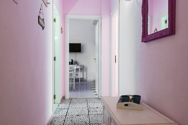 Ballroom/Hall 153 of 194