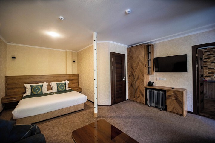 Room 20 of 83