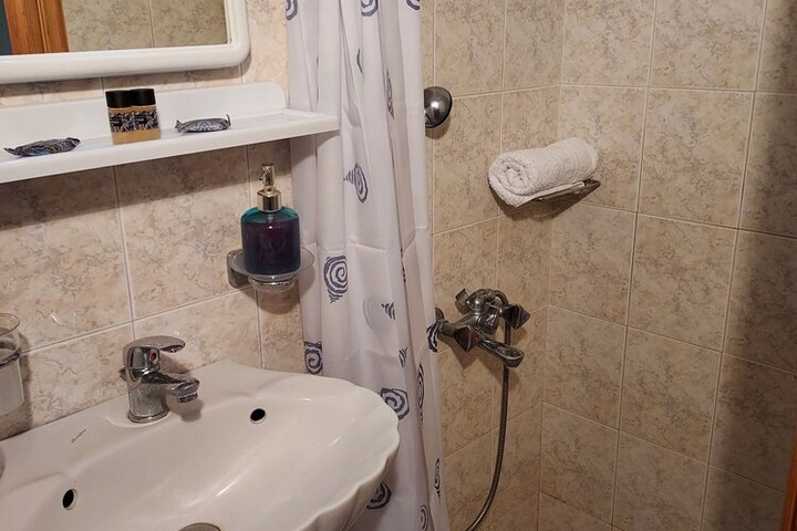 Room 32 of 116