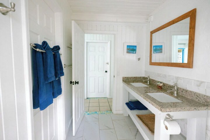 Room 7 of 20