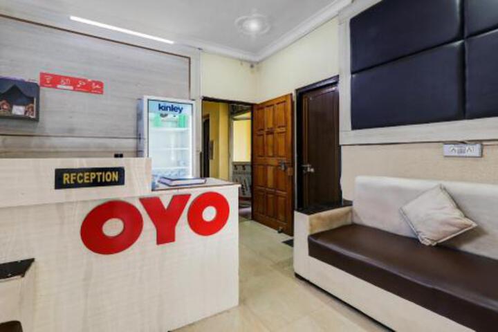 OYO 82576 Hotel Devpuri Inn