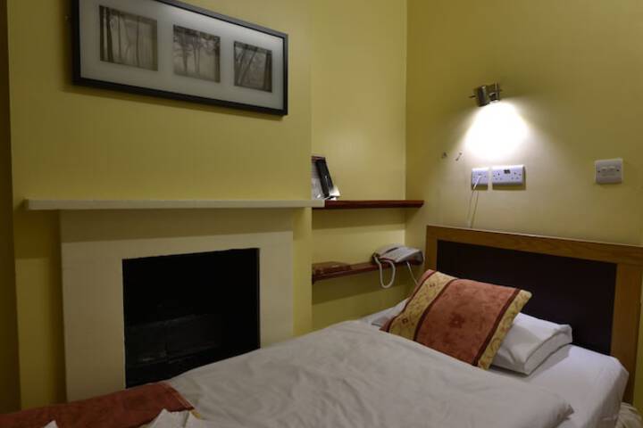 Room 29 of 81