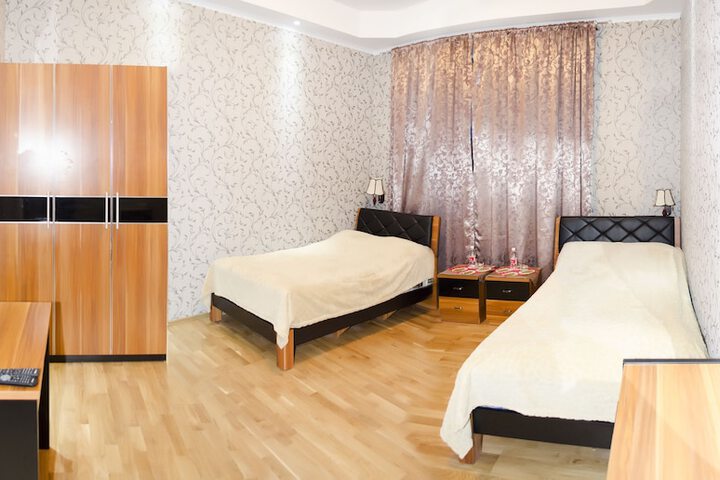 Room 5 of 19