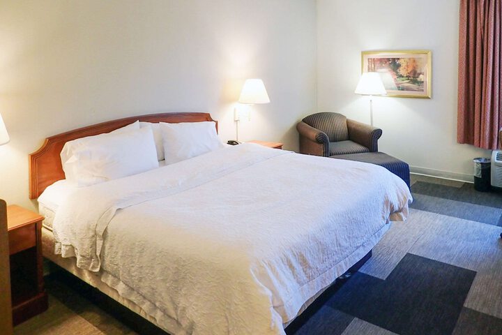 1 King Bed (26 of 46)