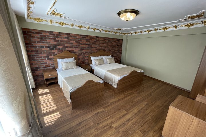 Room 15 of 24