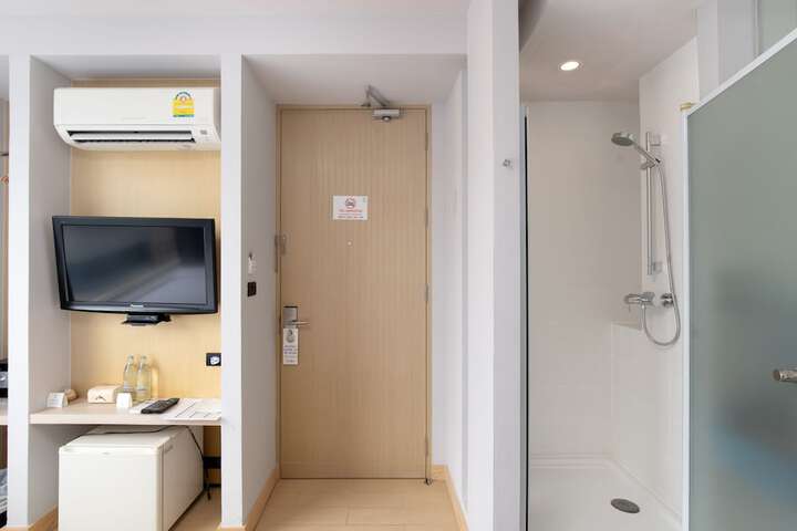 Room 14 of 74