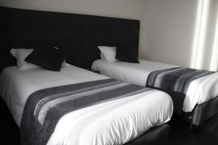 Room 8 of 36