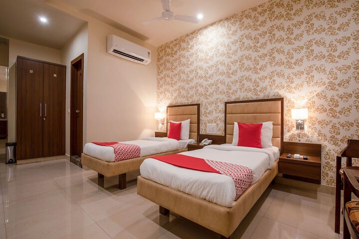 Room 15 of 16