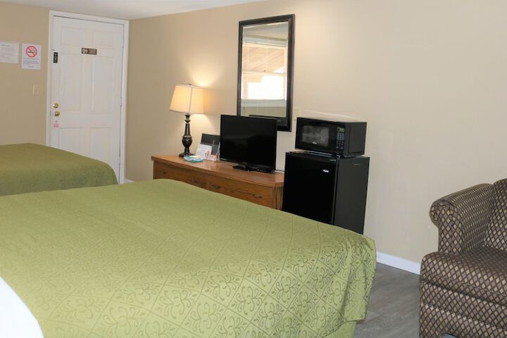 Room 12 of 20