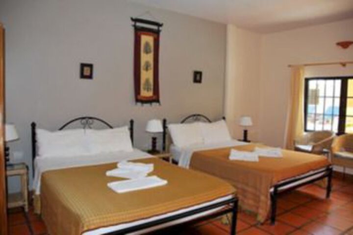 Room 10 of 26