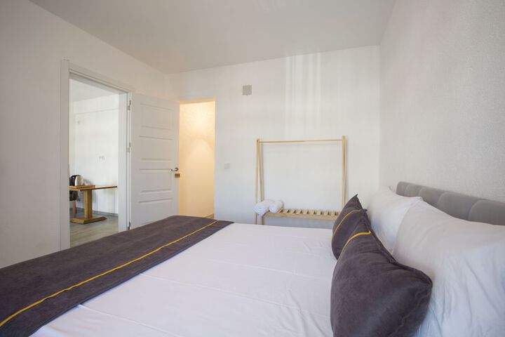 Room 12 of 70