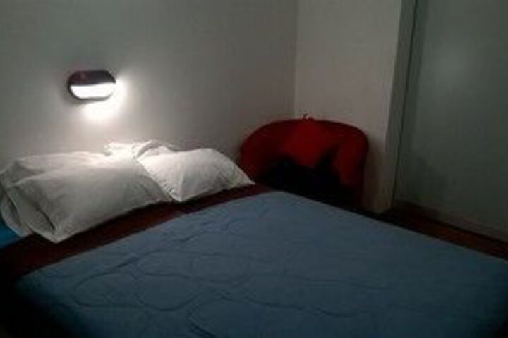 Room 38 of 83