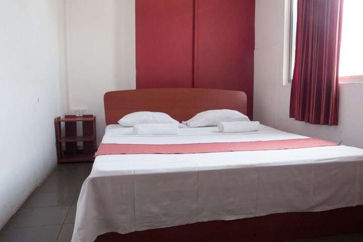 Room 17 of 29