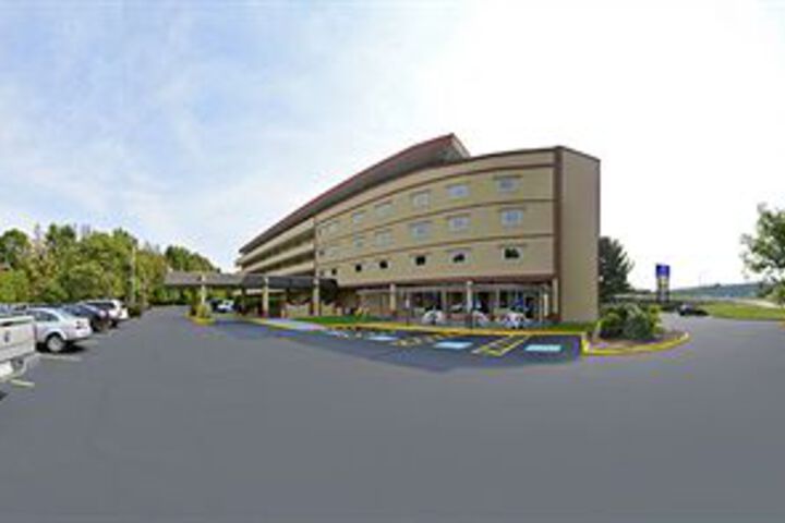 Hotel Entry