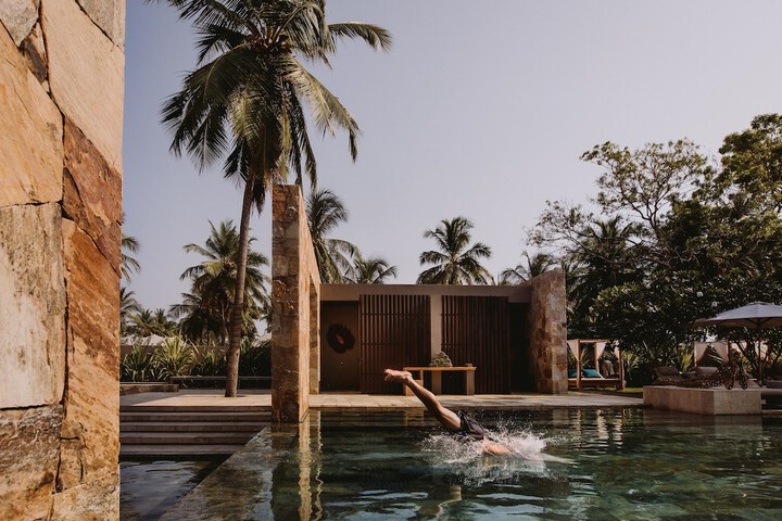 Pool 30 of 66