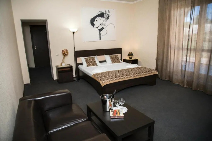 Room 3 of 14