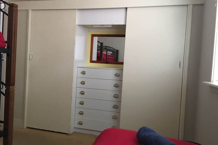 Room 17 of 61