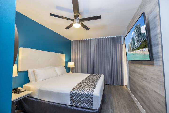 Room 3 of 40