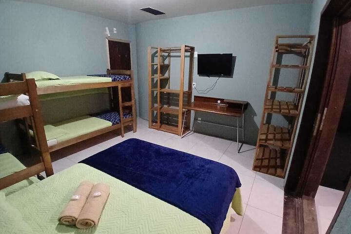 Room 4 of 61