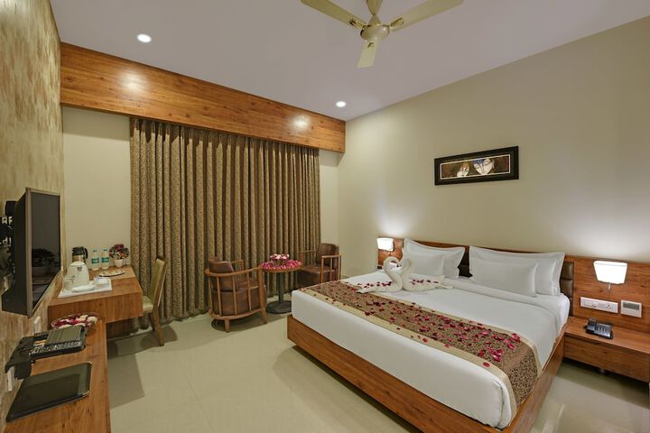 Room 5 of 27