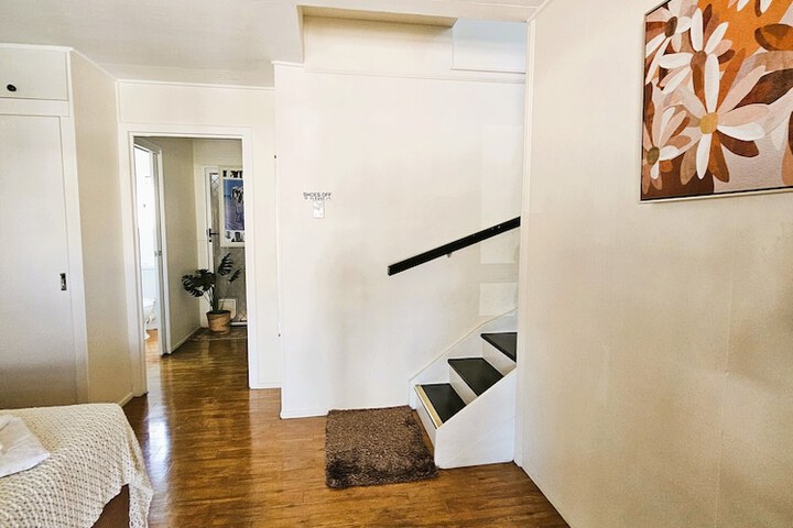 Room 4 of 96