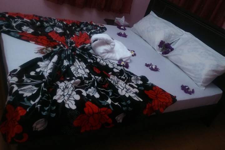 Room 5 of 20