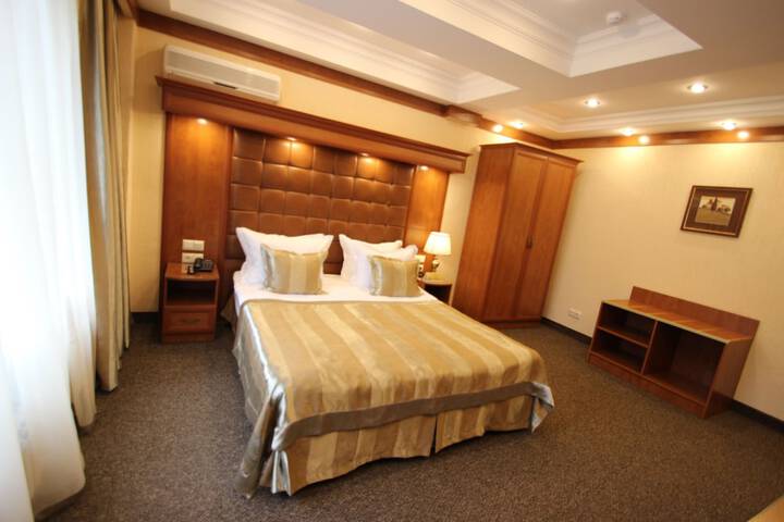 Room 14 of 112