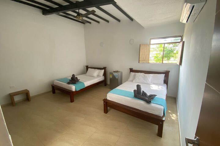 Room 14 of 27