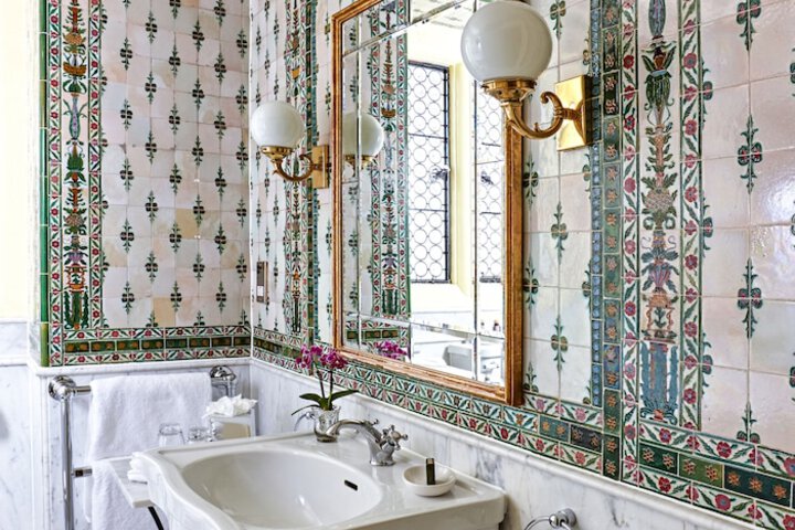 Clean Restrooms