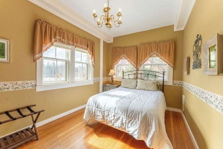 Room 40 of 268