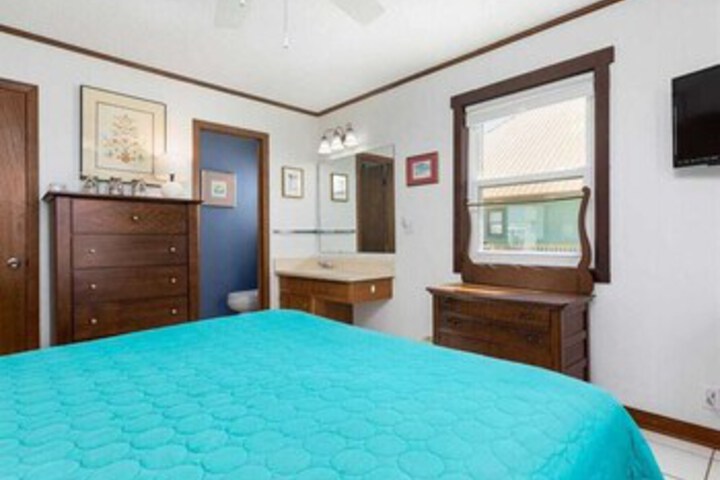 Room 31 of 32