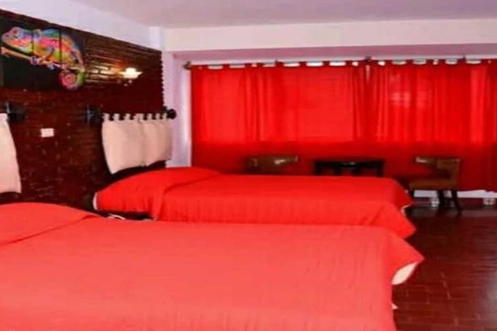 Room 12 of 27