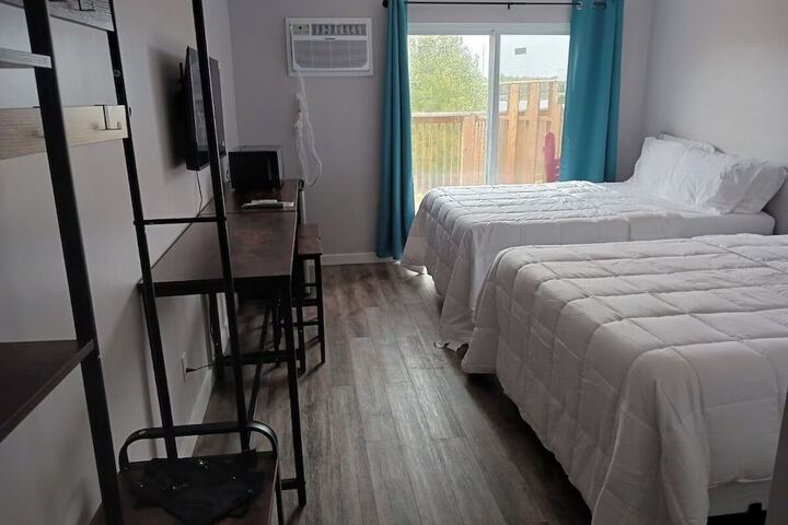 Room 2 of 7