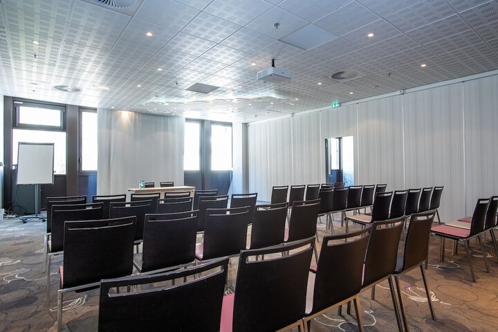 Meeting 163 of 209
