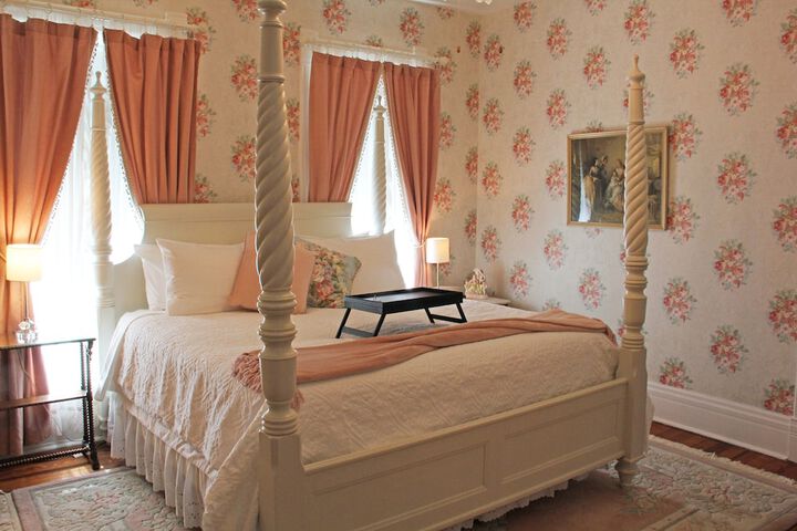 Room 12 of 52