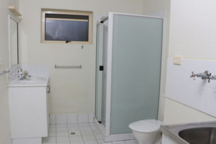 Room 8 of 72